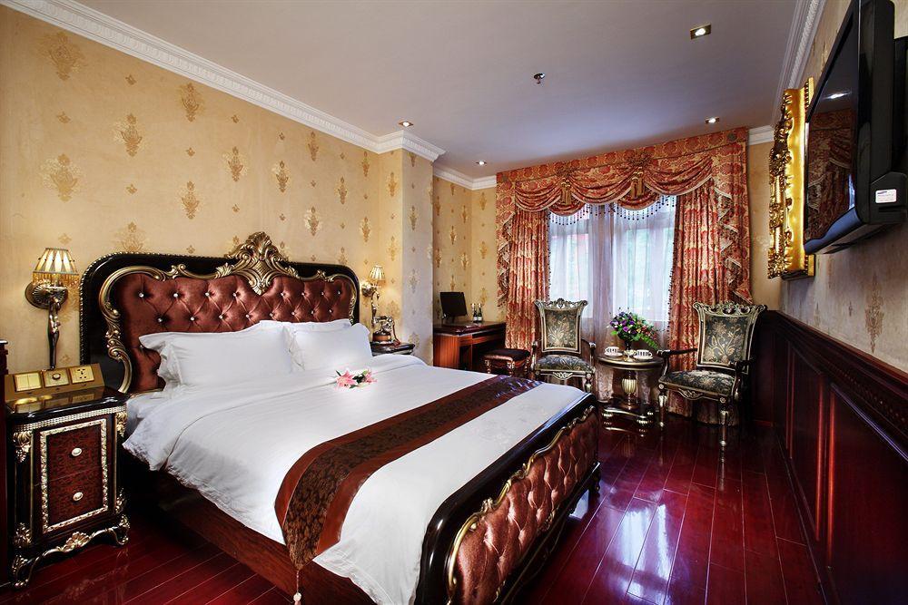 Kin Dong Du Khách sạn 4*